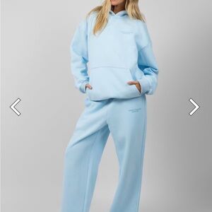 *NWOT* Comfrt Women’s Light Blue Hoodie